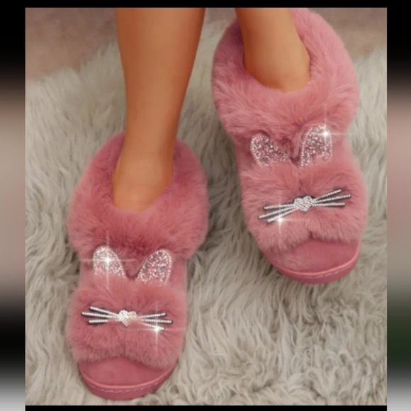 Rhinestone Plush Cat Slippers / Soft Sole Slip-on Slipper Shoes - Picture 1 of 3